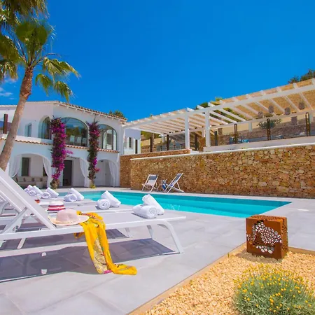 Villa El Palmeral By Abahana